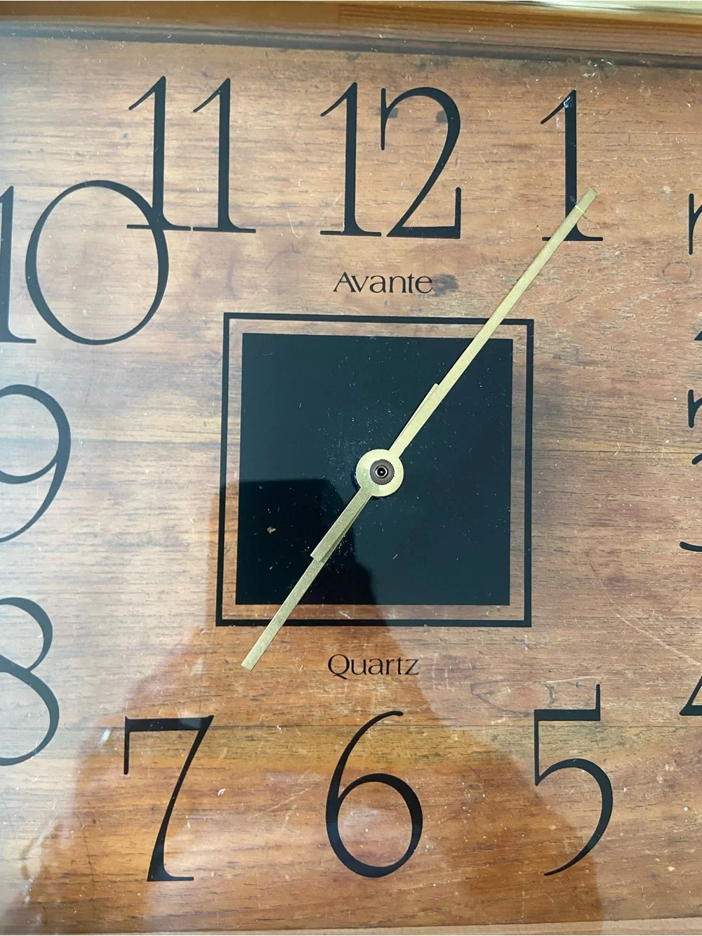 Vintage Avante Gold See Thru Frame Quartz Wall Clock